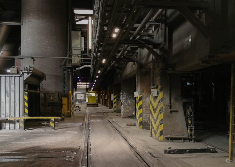 Fahrweg Schiebebuehne Pressen Hangseite